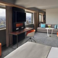 Сьюит (Полулюкс) отеля Mövenpick Hotel Amsterdam City Centre, Амстердам