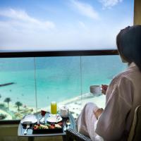 Сьюит (Люкс с 1 спальней и видом на море) курортного отеля Fairmont Ajman, Аджман