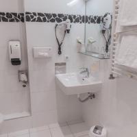 Двухместный (Небольшой двухместный номер с видом во внутренний двор) гостевого дома Pension a und a, Вена