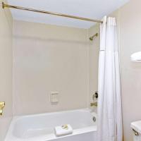 Двухместный (Номер с кроватью размера «king-size») отеля La Quinta Inn by Wyndham Orlando Airport West, Орландо