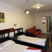 Трехместный (Трехместный номер) отеля Hotel Funnytime, Бухарест