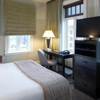 Двухместный (Номер Делюкс с кроватью размера «queen-size» и видом на город) отеля The Sofia Hotel, Сан-Диего