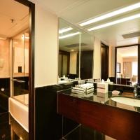 Сьюит (Chillcation - Executive Suite with HKD2,000 Dining Credit Per Night) отеля Regal Kowloon Hotel, Гонконг (город)