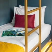 Четырехместный (Семейный номер) отеля Colors Hotel Athens, Афины