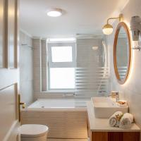 Сьюит (Люкс Captain's Grand с 3 спальнями и видом на море) отеля 'Captain's House' Traditional Hotel Suites, Панормос (Ретимнон)