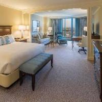 Двухместный (Garden Premium Two Queen Beds) отеля Little America Hotel Salt Lake City, Солт-Лейк-Сити