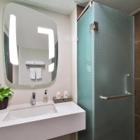 Двухместный (Двухместный номер Делюкс с 1 кроватью) отеля Ibis Beijing Changping Metro Station Hotel, Пекин