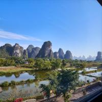 Двухместный (Двухместный номер Делюкс с 2 отдельными кроватями и видом на горы) отеля Yangshuo Hidden Dragon Villa, Яншо