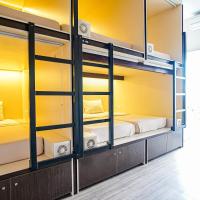 Семейный (Семейный номер) хостела RedDoorz @ BB Hostel Canggu, Чангу