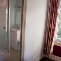 Трехместный (Трехместный номер/номер Твин) отеля Hôtel Céline - Hôtel de la Gare, Руан