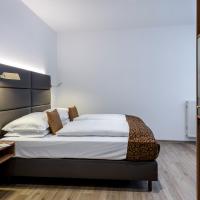 Сьюит (Полулюкс) отеля Hotel Nestroy Wien, Вена