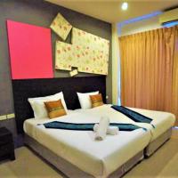 Двухместный (Улучшенный двухместный номер с 2 отдельными кроватями) отеля Omsaga Phuket Hotel, Пхукет