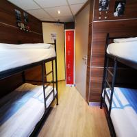 Четырехместный (Четырехместный номер с собственной ванной комнатой) отеля Hotel Mevlana, Амстердам