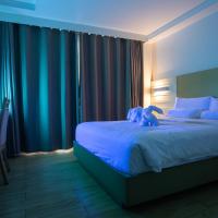 Двухместный (Номер Делюкс с кроватью размера «queen-size») отеля Heroes Hotel, Манила