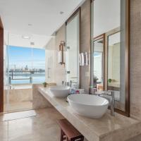 Двухместный (Номер HUALUXE с видом на море) отеля Hualuxe Haikou Seaview (Intercontinental Group), Хайкоу