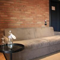 Двухместный (Полулюкс с бесплатным посещением оздоровительного центра) отеля Hotel Caro Golf, Бухарест