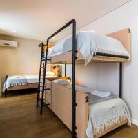 Номер (Кровать в общем 3-местном номере для мужчин и женщин) хостела Gallery Hostel, Порту