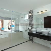 Двухместный (Номер с кроватью размера «king-size») отеля The Mira Boutique Hotel, Хошимин