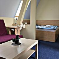 Двухместный (Deluxe Double Room with Extra Bed with Entertainment Package) отеля Nautico, Мост (Устецкий край)