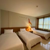 Трехместный (Стандартный трехместный номер) хостела CHERN Hostel, Бангкок