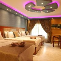 Трехместный (Трехместный номер, вид на сад) отеля Grand Nile Royal Hotel at Nile Plaza, Каир