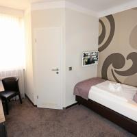 Одноместный (Небольшой одноместный номер) отеля Hotel am Festspielhaus Bayerischer Hof - Superior, Баден-Баден