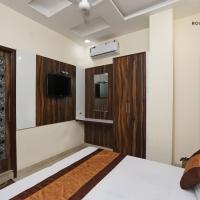 Трехместный (Трехместный номер Делюкс) отеля Hotel Sehmi's Best Rest Inn, Амритсар