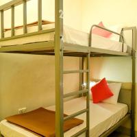 Номер (Bed in 4-Bed Mixed Dormitory Room (Shared washroom)) хостела Zostel Jaipur, Джайпур