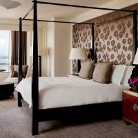 Сьюит (Президентский люкс с 1 кроватью размера «king-size») отеля Four Seasons Hotel Miami, Майами