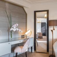 Сьюит (Суперлюкс) отеля Hôtel Champs Élysées Plaza, Париж