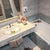 Трехместный (Трехместный номер) отеля Hotel Nesrine, Хаммамет