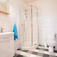 Двухместный (Двухместный номер с 2 отдельными кроватями и ванной комнатой) хостела Moon Hostel, Гданьск