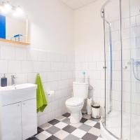 Семейный (Шестиместный номер с ванной комнатой) хостела Moon Hostel, Гданьск