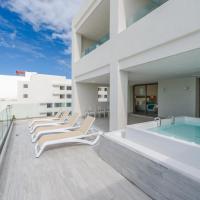 Сьюит (Президентский номер с мини-бассейном, вид на океан) отеля Izla Beach Front Hotel, Исла-Мухерес