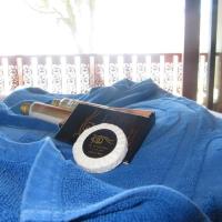 Двухместный (Улучшенный двухместный номер с 1 кроватью или 2 отдельными кроватями, вид на бассейн) курортного отеля Koh Tao Regal Resort, Ко Тао