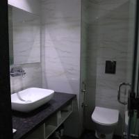 Трехместный (Triple Room with Early check-in By 3 Hours,Late check-out by 3 hours) отеля Hotel Sopan Heights, Нью-Дели