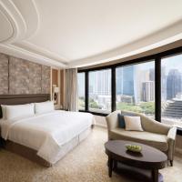 Двухместный (Tower Wing Premier Room - Book Early and Save with Flexibility) отеля Edsa Shangri-La, Manila, Манила