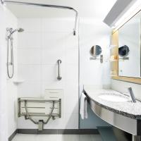 Двухместный (Стандартный номер, подходит для гостей с ограниченными физическими возможностями) отеля Club Quarters Hotel World Trade Center, Нью-Йорк