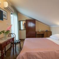 Трехместный (Стандартный трехместный номер) гостевого дома Rooms & Apartments Boskovic, Будва