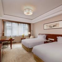 Двухместный (Улучшенный двухместный номер с 1 кроватью или 2 отдельными кроватями) отеля Sofitel Hangzhou Westlake, Ханчжоу