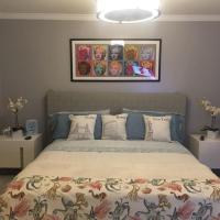 Сьюит (King Suite with Balcony 3 - Unit A305) апарт-отеля Strand Ocean Drive Suites, Майами-Бич