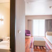 Сьюит (Люкс - Для некурящих) курортного отеля Holiday Inn Express Phuket Patong Beach Central, Пхукет