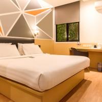 Двухместный (Улучшенный номер с кроватью размера «queen-size») отеля 7 Days Premium Hotel Jatinegara, Джакарта