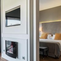 Сьюит (Полулюкс с балконом) апарт-отеля Sevilla Green Suites, Севилья