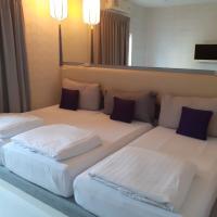 Трехместный (Трехместный номер Делюкс) отеля Sino Imperial Phuket, Пхукет