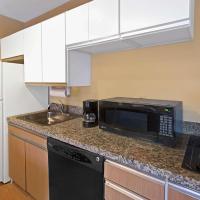 Двухместный (Queen Room with Roll-In Shower - Accessible/Non-Smoking) отеля MainStay Suites Orlando Altamonte Springs, Орландо