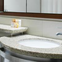 Двухместный (Небольшой номер с кроватью размера «queen-size») отеля Club Quarters Hotel, Wacker at Michigan, Чикаго