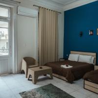 Четырехместный (Четырехместный номер с балконом) отеля New Hostgram Hotel, Каир
