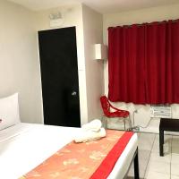 Двухместный (Двухместный номер с 1 кроватью и террасой) хостела HalfWay House Hostel Mactan Cebu Airport, Мактан