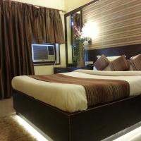 Двухместный (Улучшенный двухместный номер с 1 кроватью) отеля HOTEL VARUNA, Варанаси